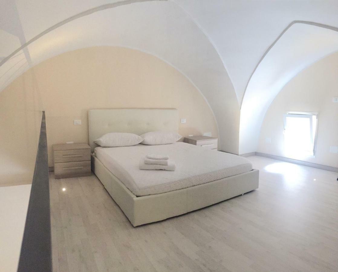 B&B Mario Pagano บรินดิซิ ภายนอก รูปภาพ
